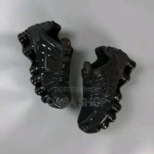NIKE SHOX 30% Discount