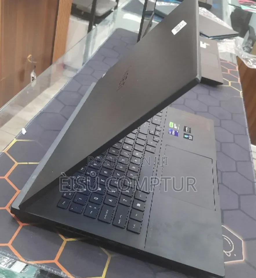 New Laptop HP Omen 16 16GB Intel Core i9 SSD 1T