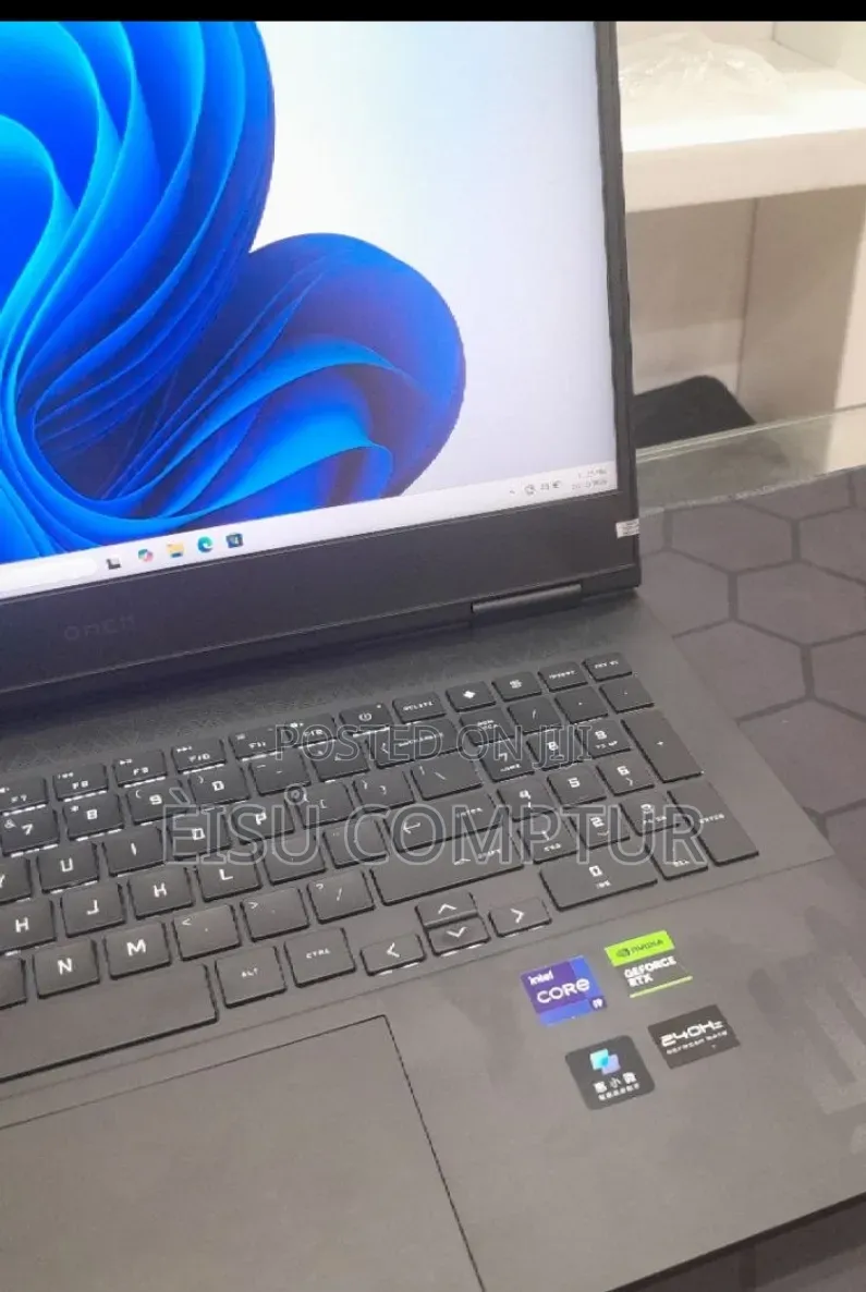 New Laptop HP Omen 16 16GB Intel Core i9 SSD 1T