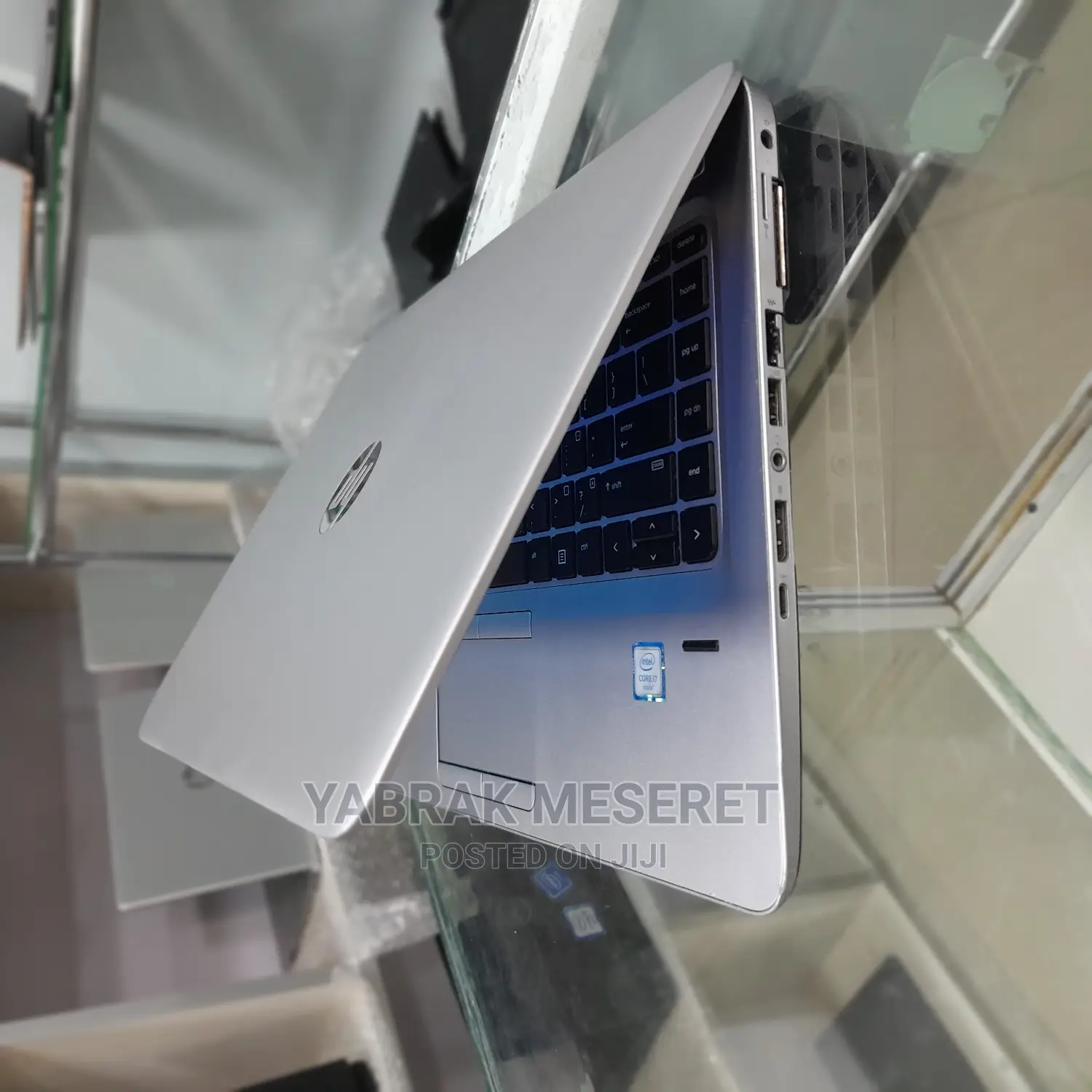 New Laptop HP 8GB Intel Core I3 SSD 1T