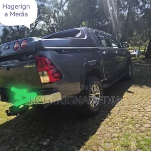 Toyota Hilux 2018 Gray