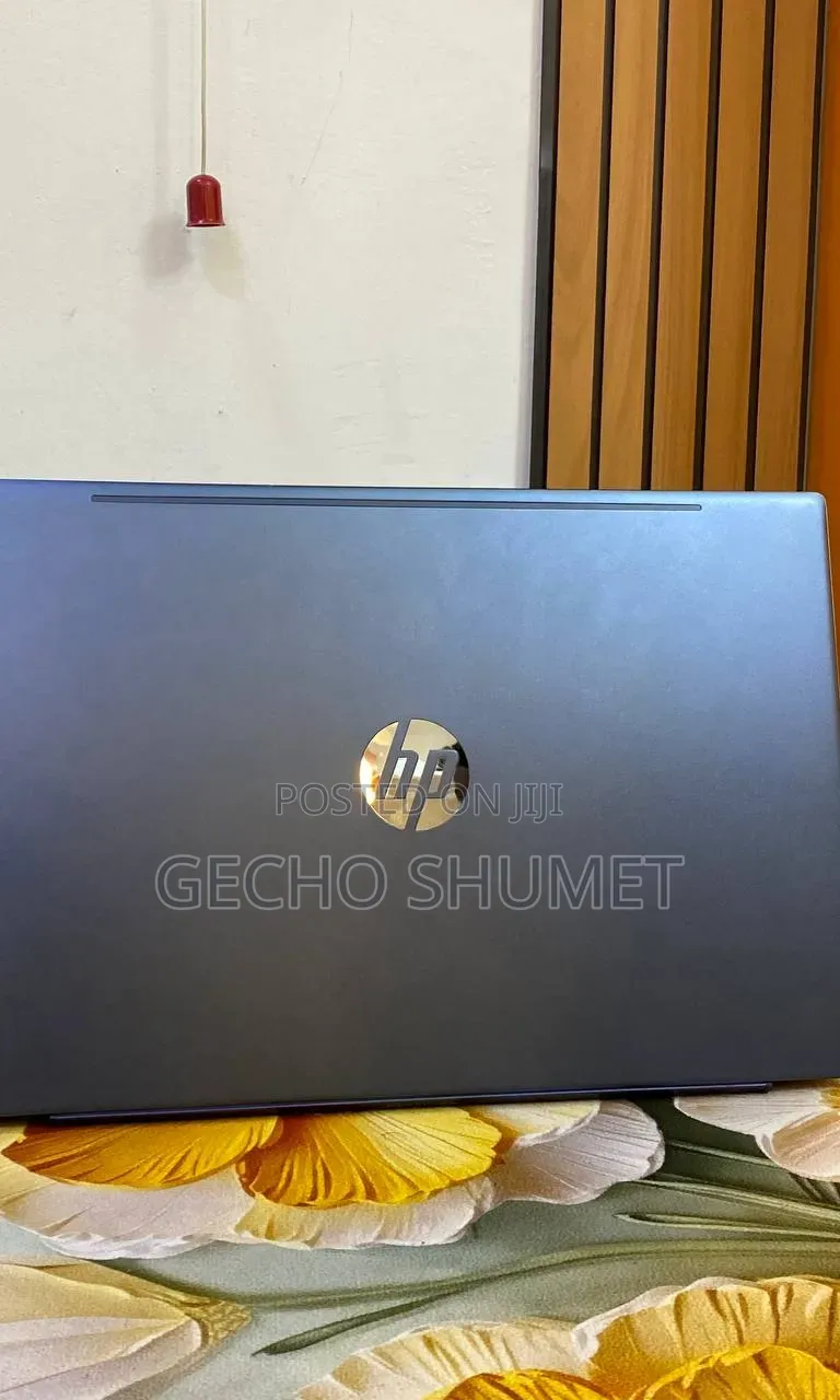 New Laptop HP Pavilion 15 8GB Intel Core i5 SSD 512GB