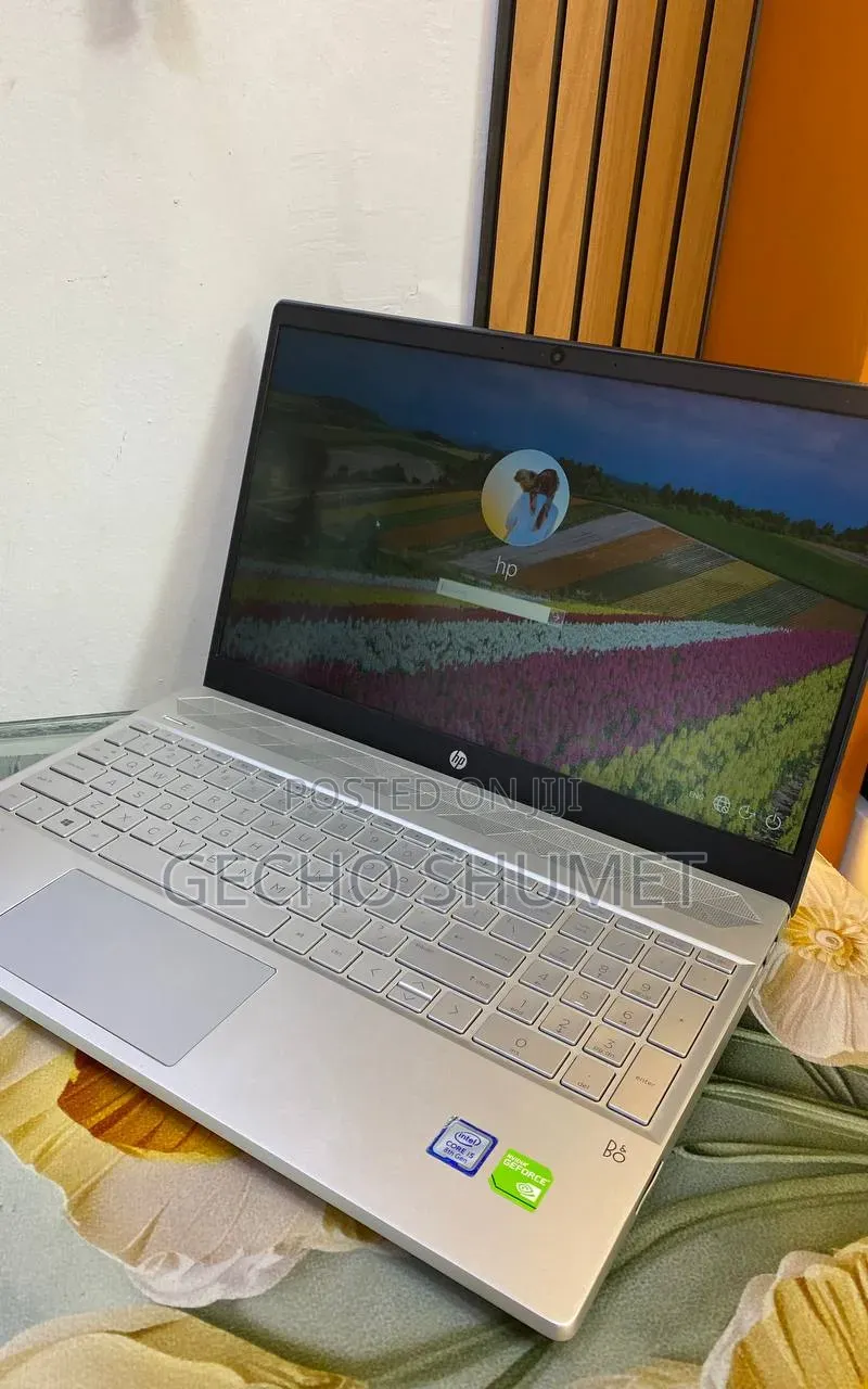 New Laptop HP Pavilion 15 8GB Intel Core i5 SSD 512GB