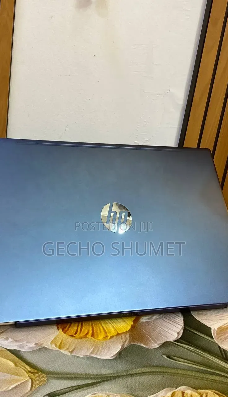 New Laptop HP Pavilion 15 8GB Intel Core i5 SSD 512GB
