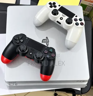 PlayStation 4 Slim
