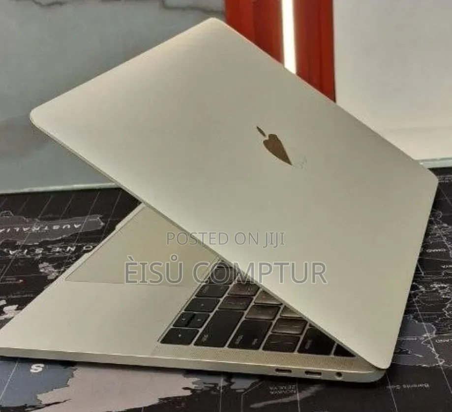 New Laptop Apple MacBook 2016 8GB Intel Core i5 SSD 256GB
