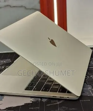 New Laptop Apple MacBook Pro 2016 8GB Intel Core i5 SSD 256GB