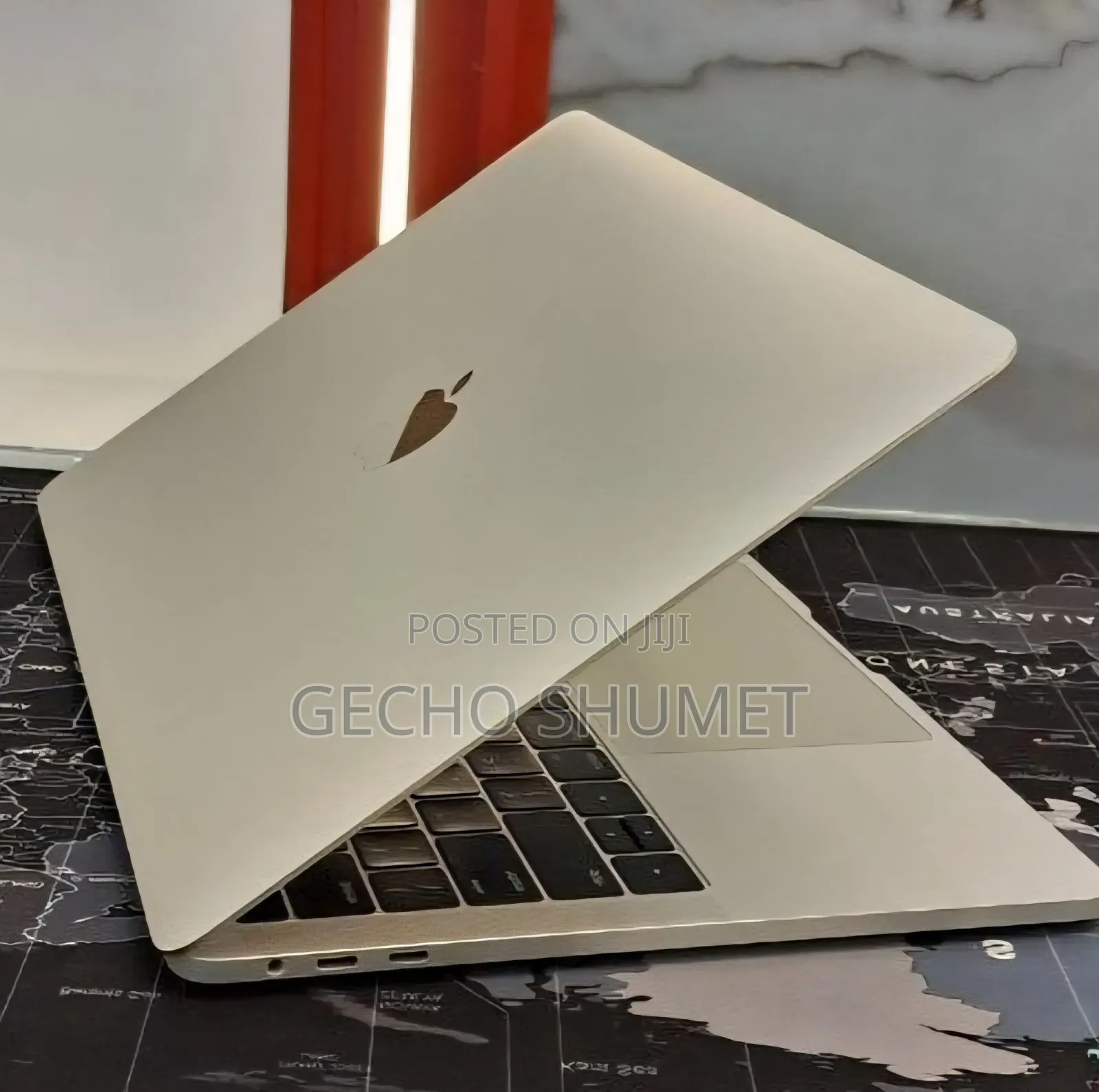 New Laptop Apple MacBook Pro 2016 8GB Intel Core i5 SSD 256GB