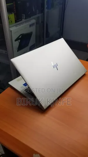 New Laptop HP EliteBook 840 G8 16GB Intel Core i5 SSD 512GB