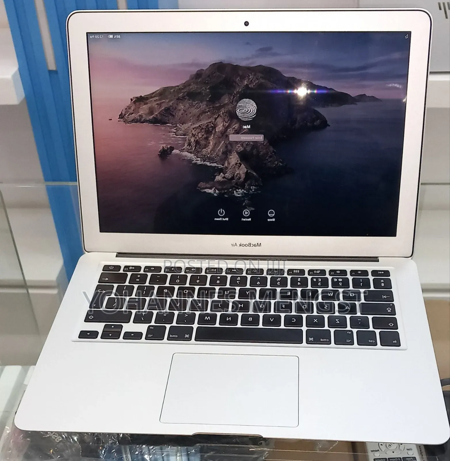 New Laptop Apple MacBook Air 2017 8GB Intel Core i5 SSD 128GB