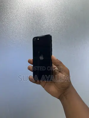 Apple iPhone SE (2022) 128 GB Black