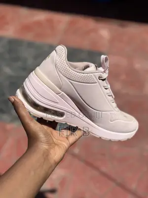 Sketchers Shoes