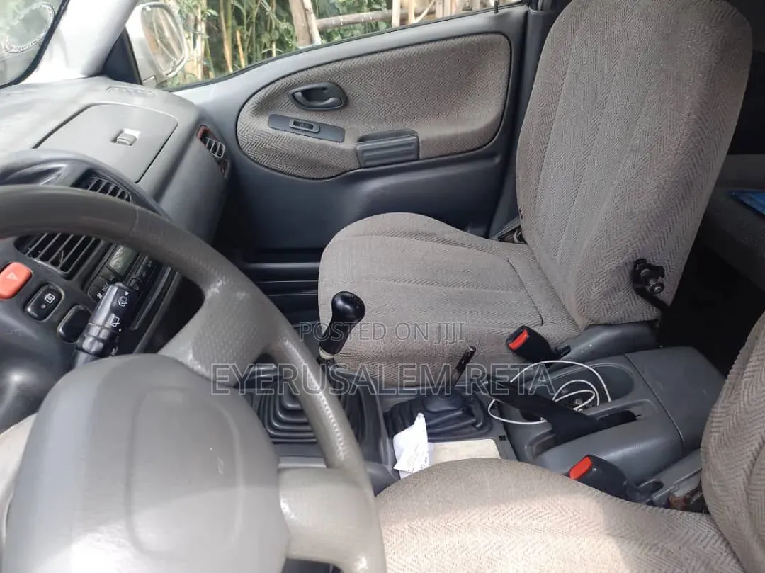 Suzuki Grand 1998 Silver