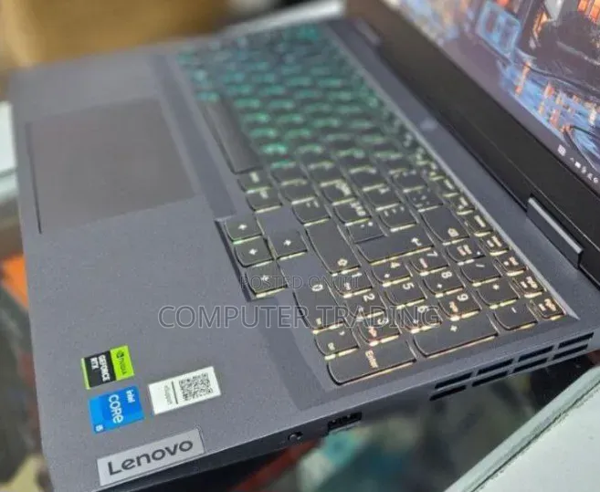 New Laptop Lenovo LOQ 15ARP9 16GB Intel Core i5 SSD 512GB
