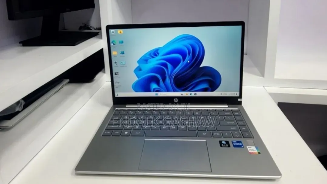 New Laptop HP Stream Notebook 16GB Intel Core i5 SSD 1T