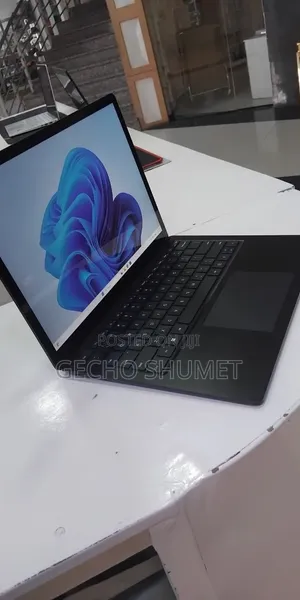 New Laptop Microsoft Surface Laptop 4 16GB Intel Core i7 SSD 512GB