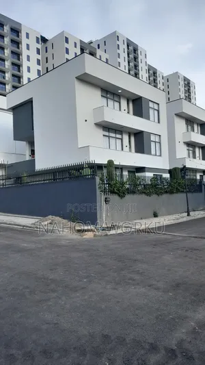5bdrm Villa in Phison Realestate, Bole for sale
