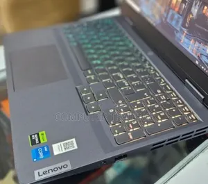 New Laptop Lenovo LOQ 15ARP9 16GB Intel Core i5 SSD 512GB