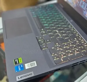 New Laptop Lenovo LOQ 15ARP9 16GB Intel Core i5 SSD 512GB