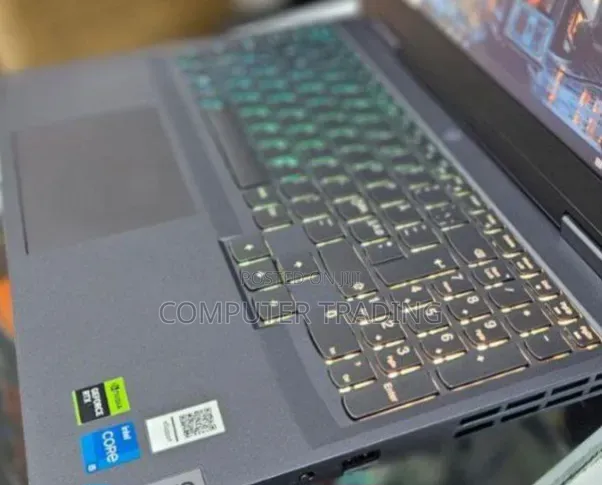 New Laptop Lenovo LOQ 15ARP9 16GB Intel Core i5 SSD 512GB
