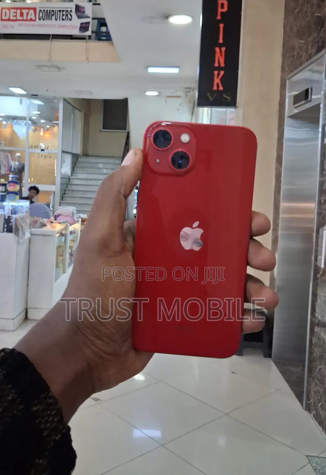Apple iPhone 13 128 GB Red