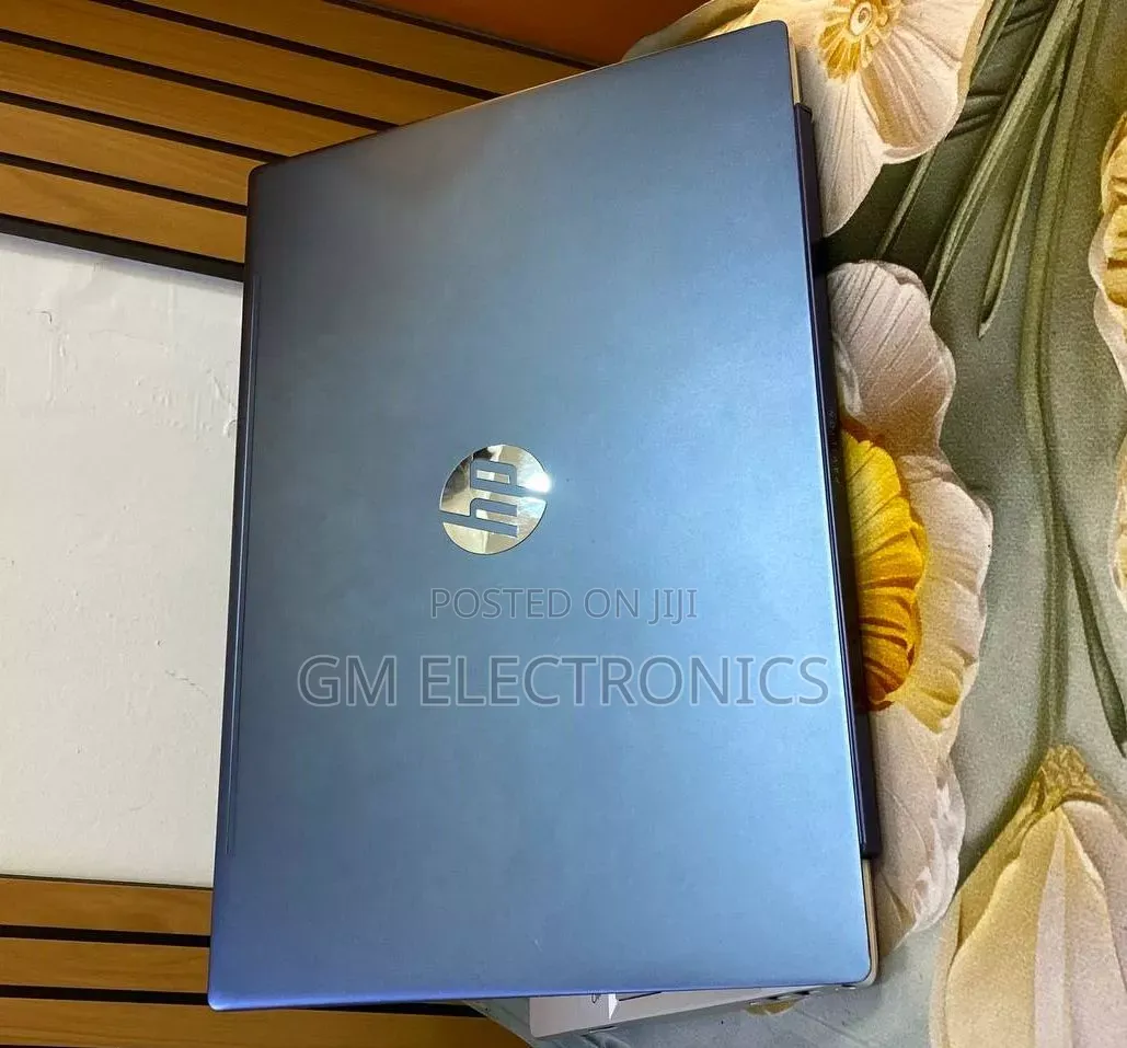 New Laptop HP Pavilion 15 8GB Intel Core i5 SSD 512GB