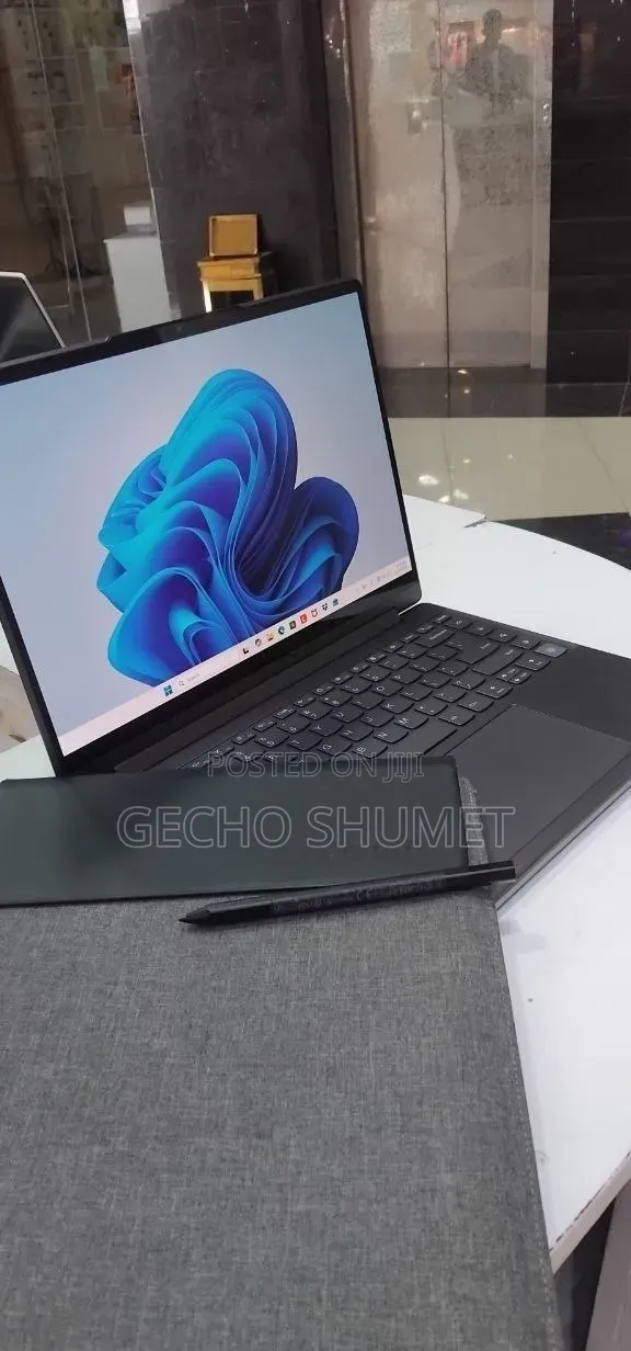 New Laptop Lenovo Yoga 9i 16GB Intel Core i7 SSD 1T
