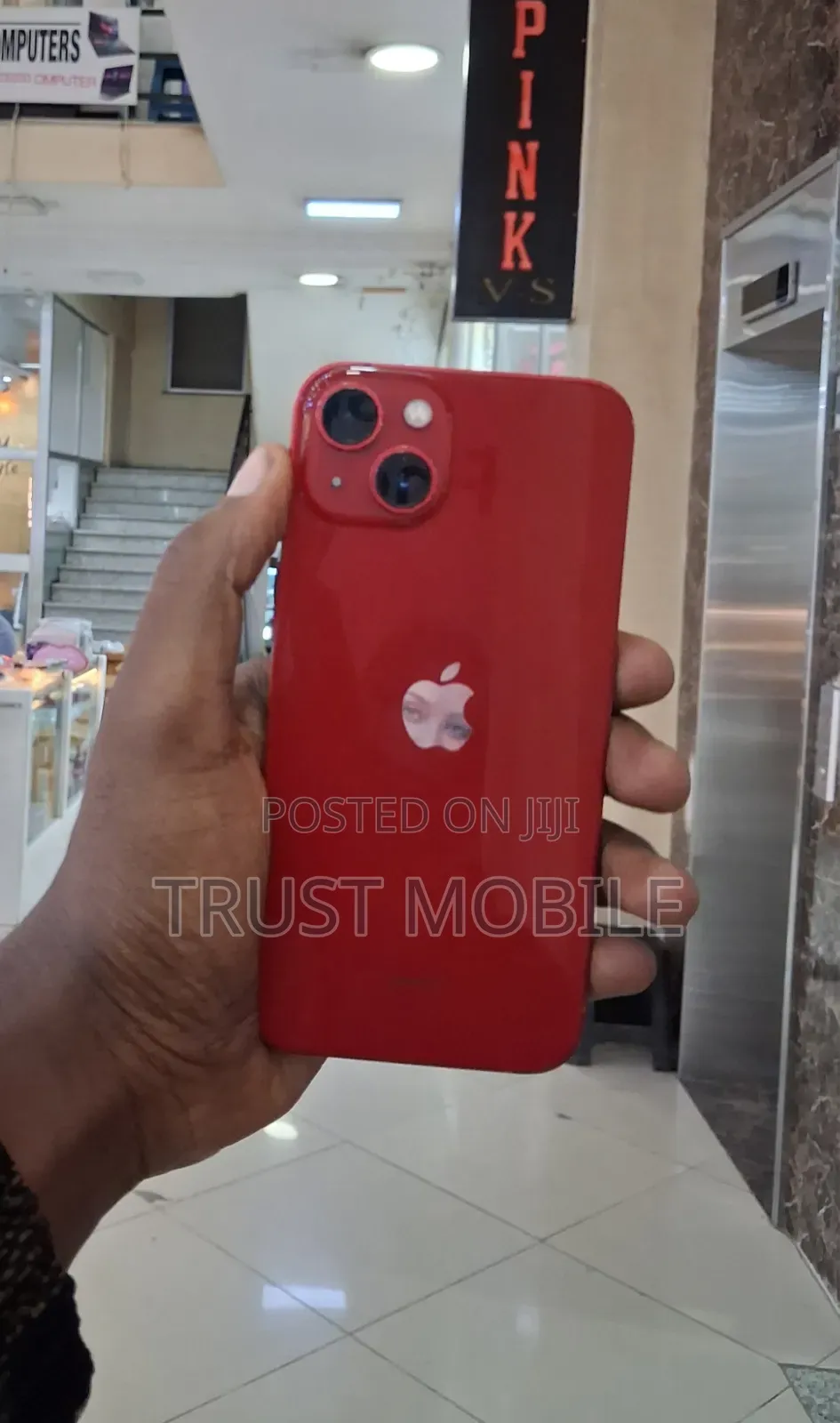 Apple iPhone 13 256 GB Red