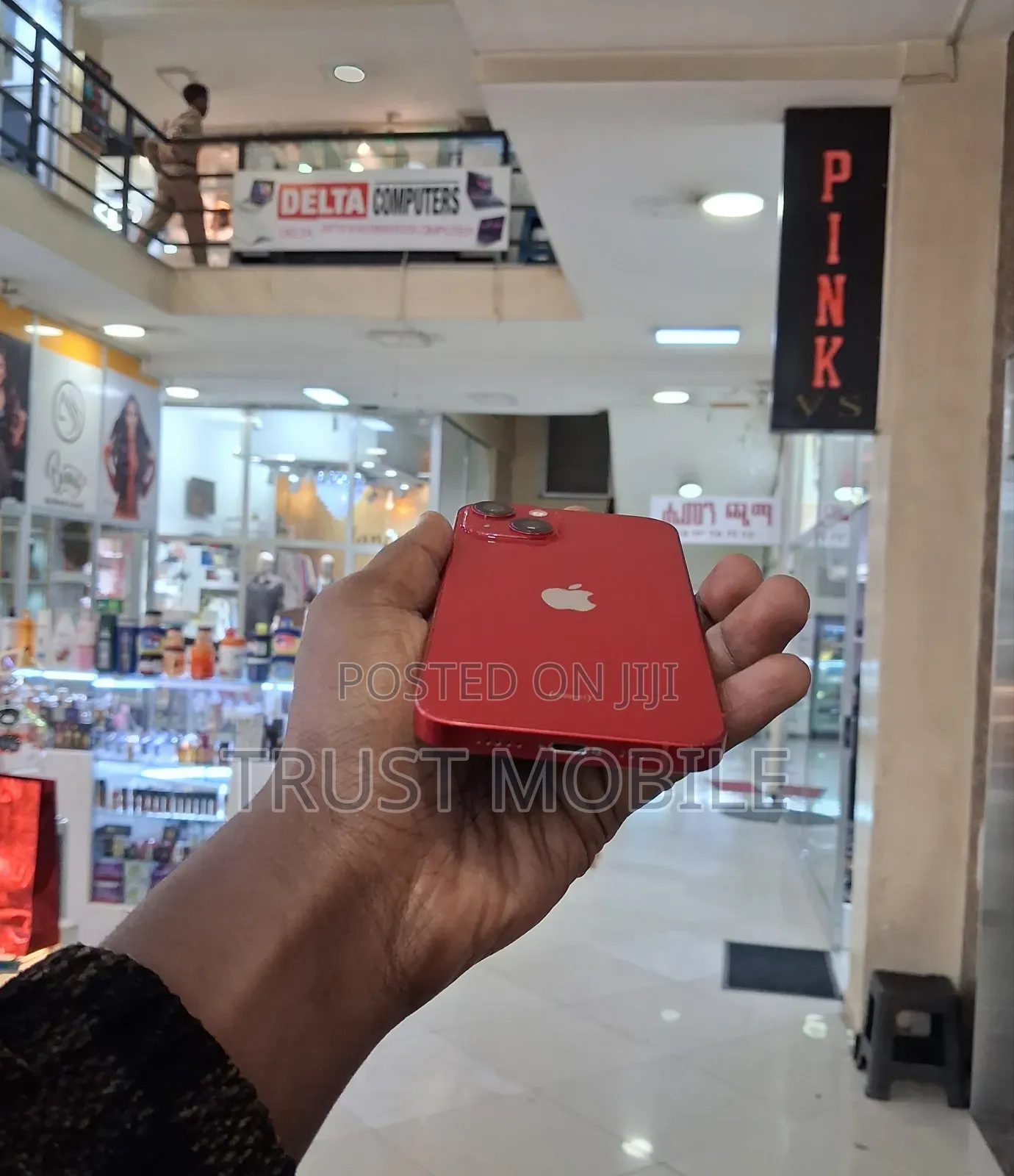 Apple iPhone 13 256 GB Red