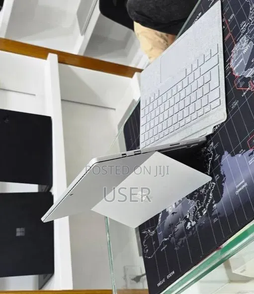 New Laptop Microsoft Surface Pro 6 8GB Intel Core i5 SSD 256GB