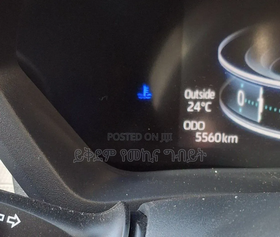 Toyota Veloz 1.5 CVT FWD 2023 Silver