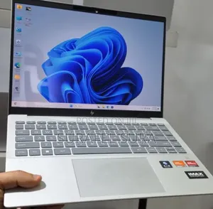 New Laptop HP Pavilion 14 16GB AMD Ryzen 7 SSD 1T