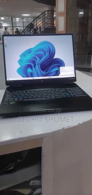 New Laptop Acer Predator 17 16GB Intel Core i9 SSD 1T