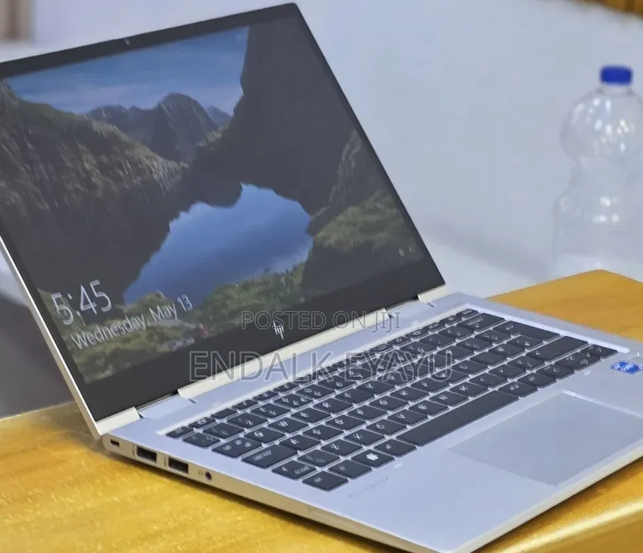 New Laptop HP EliteBook 830 G8 16GB Intel Core i5 SSD 512GB