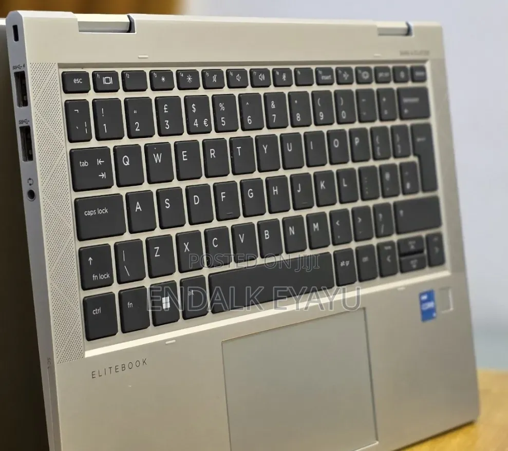 New Laptop HP EliteBook 830 G8 16GB Intel Core i5 SSD 512GB