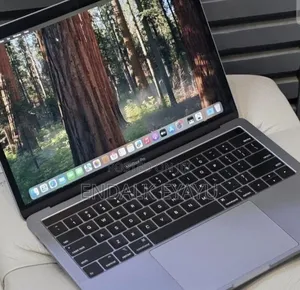 New Laptop Apple MacBook Pro 2019 16GB Intel Core i7 SSD 512GB