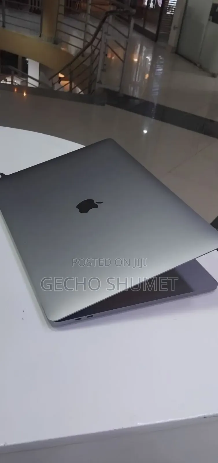 New Laptop Apple MacBook Pro 2017 16GB Intel Core i7 SSD 512GB