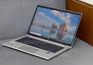 New Laptop HP EliteBook 830 G8 16GB Intel Core i7 SSD 512GB