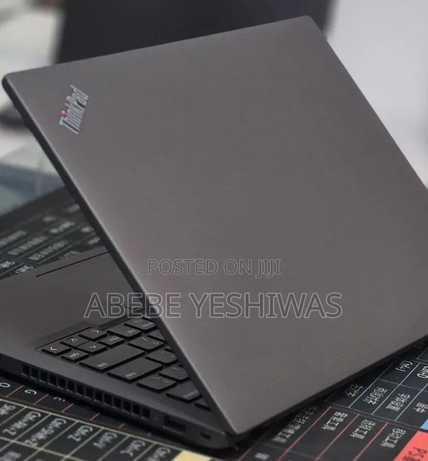 New Laptop Lenovo ThinkPad T14 16GB Intel Core i7 SSD 512GB