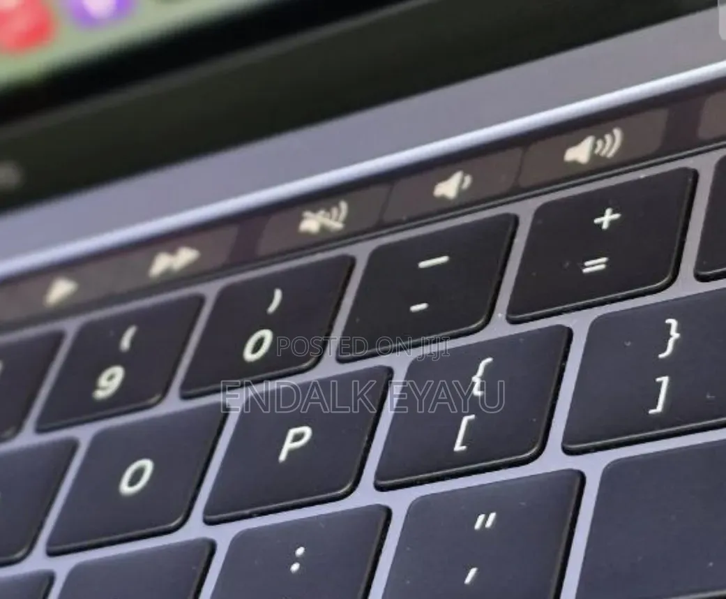 New Laptop Apple MacBook Pro 2019 16GB Intel Core i5 SSD 512GB