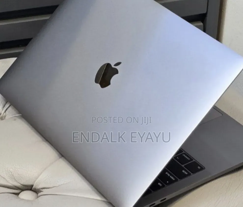 New Laptop Apple MacBook Pro 2019 16GB Intel Core i5 SSD 512GB