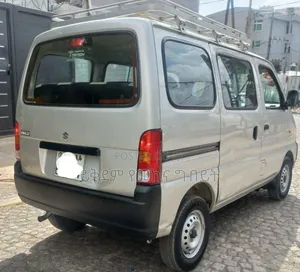 Suzuki Eeco 2024 Silver
