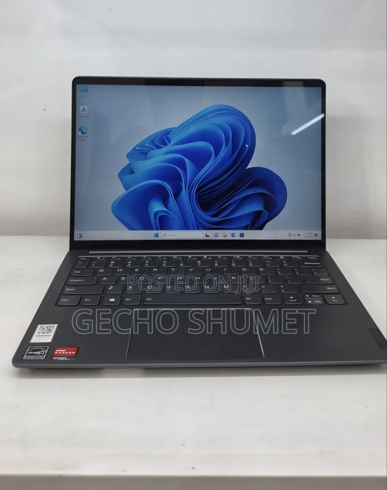 New Laptop Lenovo 16GB AMD Ryzen 7 SSD 512GB