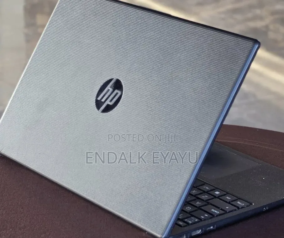 New Laptop HP Stream Notebook 8GB Intel Core i3 SSD 128GB
