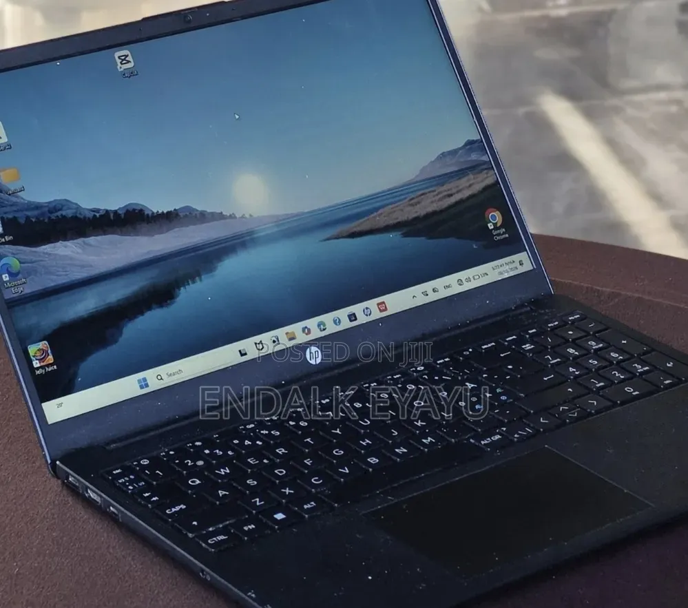 New Laptop HP Stream Notebook 8GB Intel Core i3 SSD 128GB
