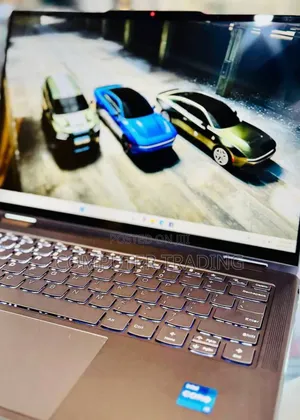 New Laptop Lenovo Yoga 330 16GB Intel Core i5 SSD 512GB