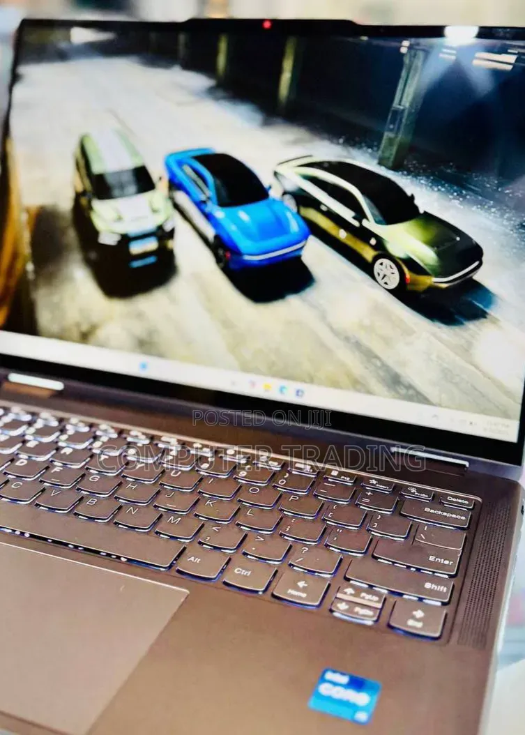New Laptop Lenovo Yoga 330 16GB Intel Core i5 SSD 512GB