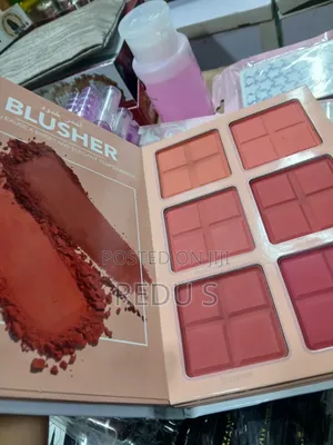 Makeup Kirshe Cosmotics