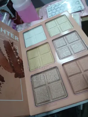 Makeup Kirshe Cosmotics