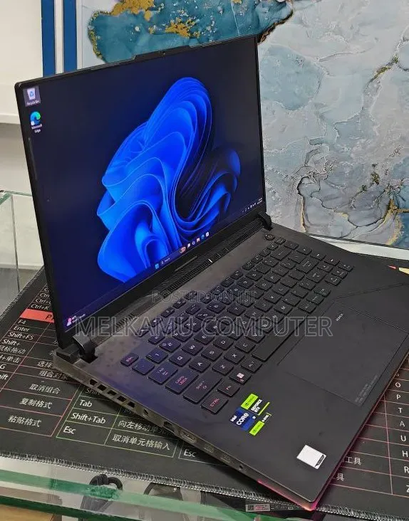 New Laptop Asus ROG Strix G16 32GB Intel Core i9 SSD 1T